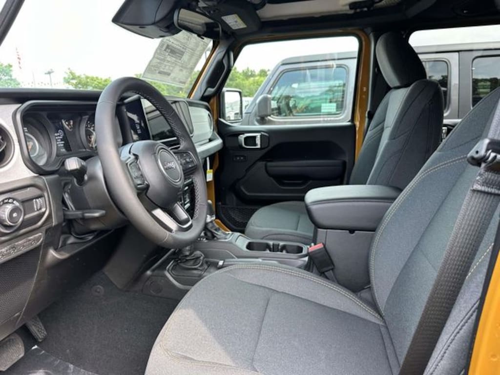 New 2026 Jeep Wrangler 4-DOOR WILLYS Sport Utility