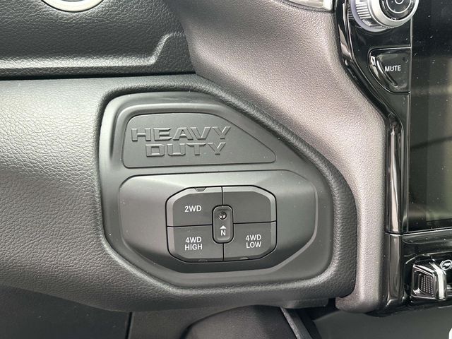 2026 RAM 3500 Laramie - Photo 6