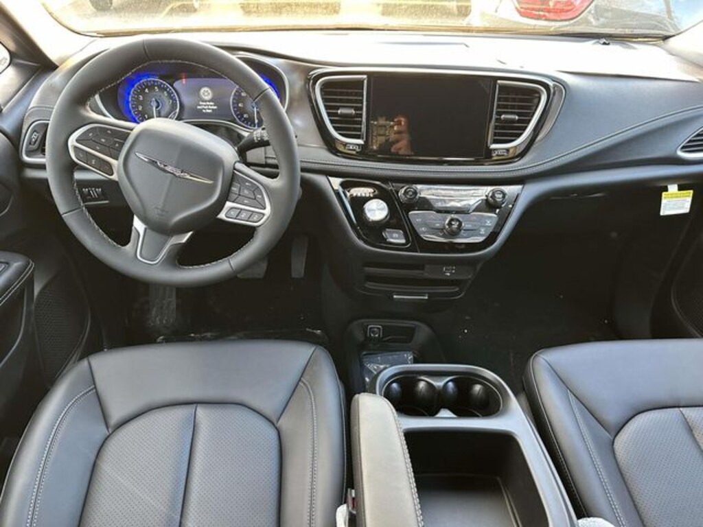 New 2026 Chrysler Pacifica SELECT AWD Passenger Van