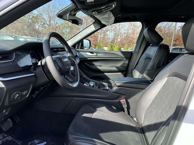 2025 Jeep Grand Cherokee Altitude X photo 3
