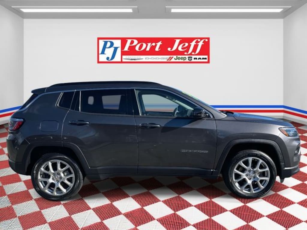 Used 2022 Jeep Compass Latitude Lux SUV