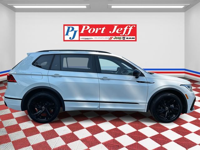 2023 Volkswagen Tiguan SE R-Line Black photo 4
