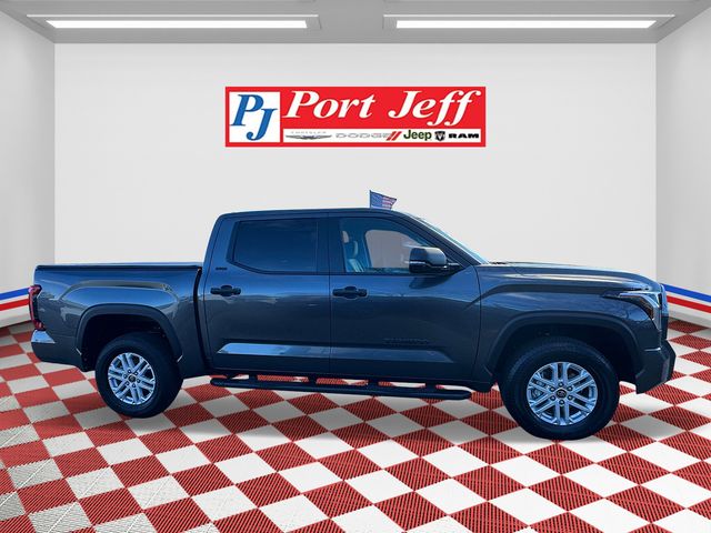 2024 Toyota Tundra SR5 photo 4
