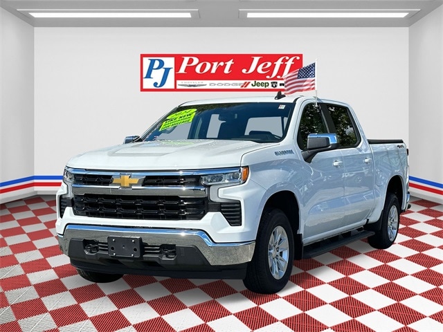 Used 2024 Chevrolet Silverado 1500 LT with VIN 1GCPDDEK7RZ225397 for sale in Port Jefferson Station, NY