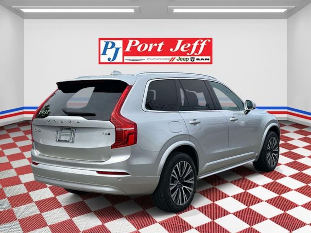 Used 2022 Volvo XC90 T6 AWD Momentum 7 Seater SUV