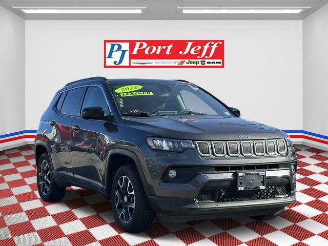 2022 Jeep Compass Latitude photo 3