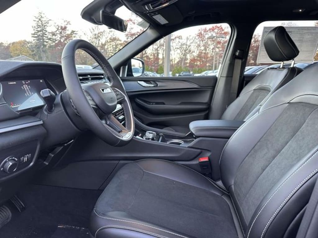 New 2025 Jeep Grand Cherokee ALTITUDE X 4X4 Sport Utility