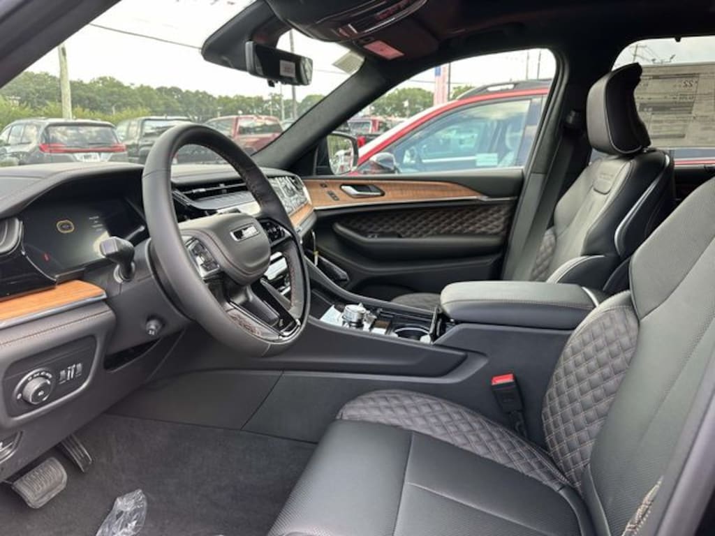 New 2026 Jeep Grand Cherokee SUMMIT 4X4 Sport Utility