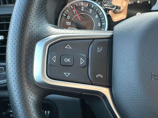 2025 Ram 1500 Tradesman photo 4