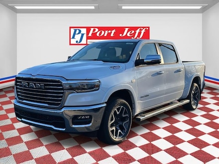 2026 Ram 1500 LARAMIE CREW CAB 4X4 5'7 BOX Pickup