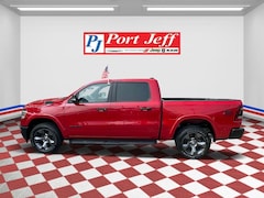 2022 Ram 1500 Big Horn/Lone Star Truck Crew Cab