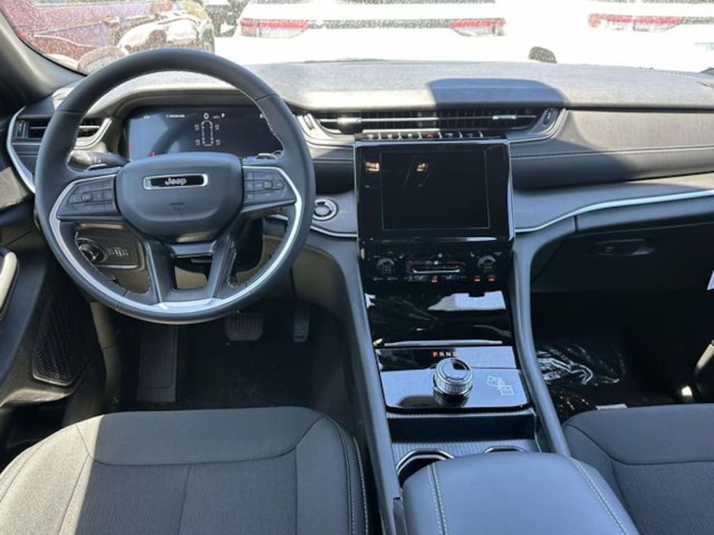 New 2026 Jeep Grand Cherokee L LAREDO X 4X4 Sport Utility