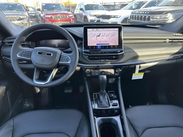 2025 Jeep Compass Limited photo 2