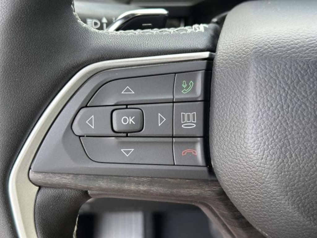 New 2026 Jeep Grand Cherokee LAREDO ALTITUDE 4X4 Sport Utility
