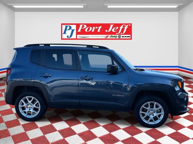 2022 Jeep Renegade Latitude photo 4