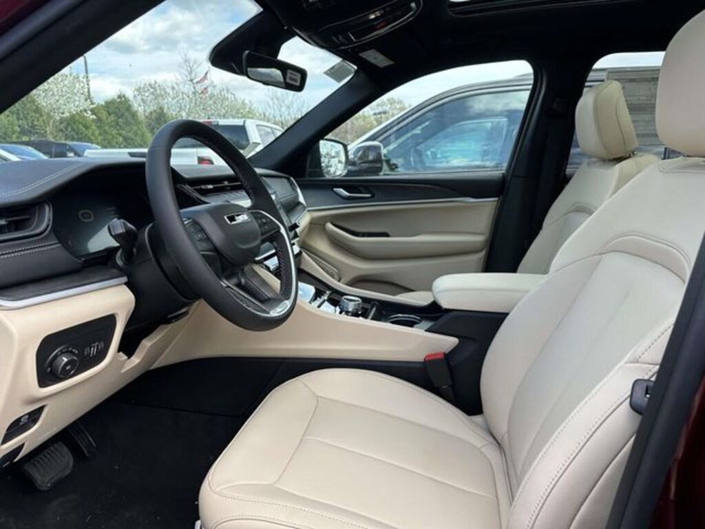 New 2026 Jeep Grand Cherokee LIMITED 4X4 Sport Utility