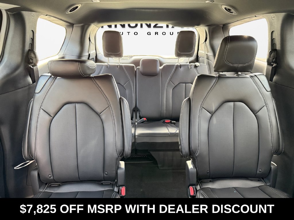 2026 Chrysler Pacifica Select - Photo 16