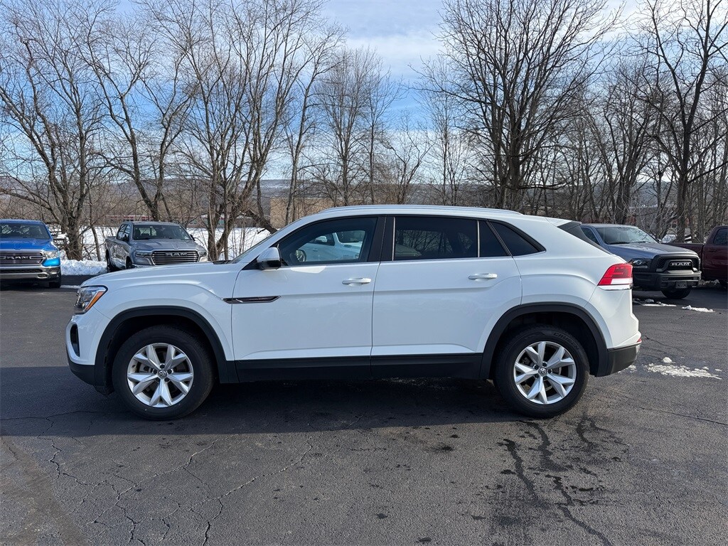 Used 2024 Volkswagen Atlas Cross Sport 2.0T SE w/Technology SUV