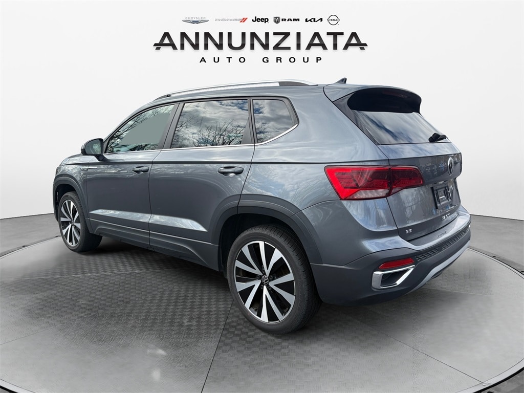 Used 2024 Volkswagen Taos 1.5T SE SUV