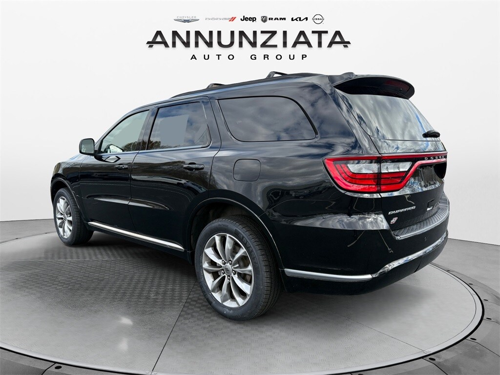 2022 Dodge Durango SXT photo 2