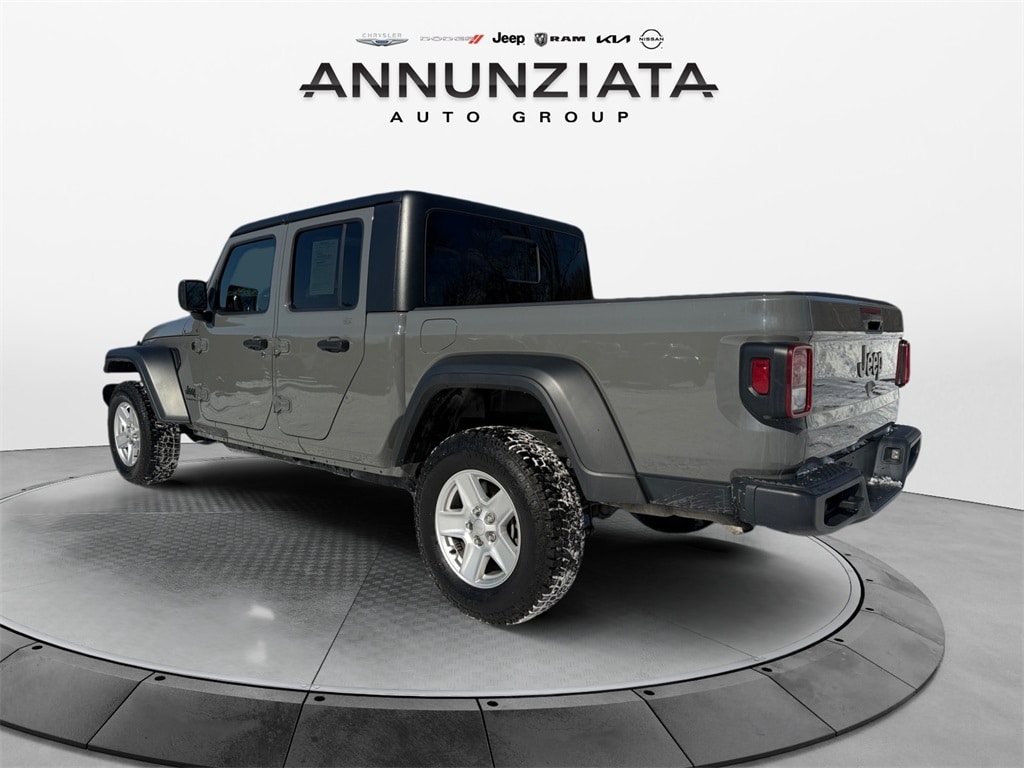 Used 2023 Jeep Gladiator Sport Truck