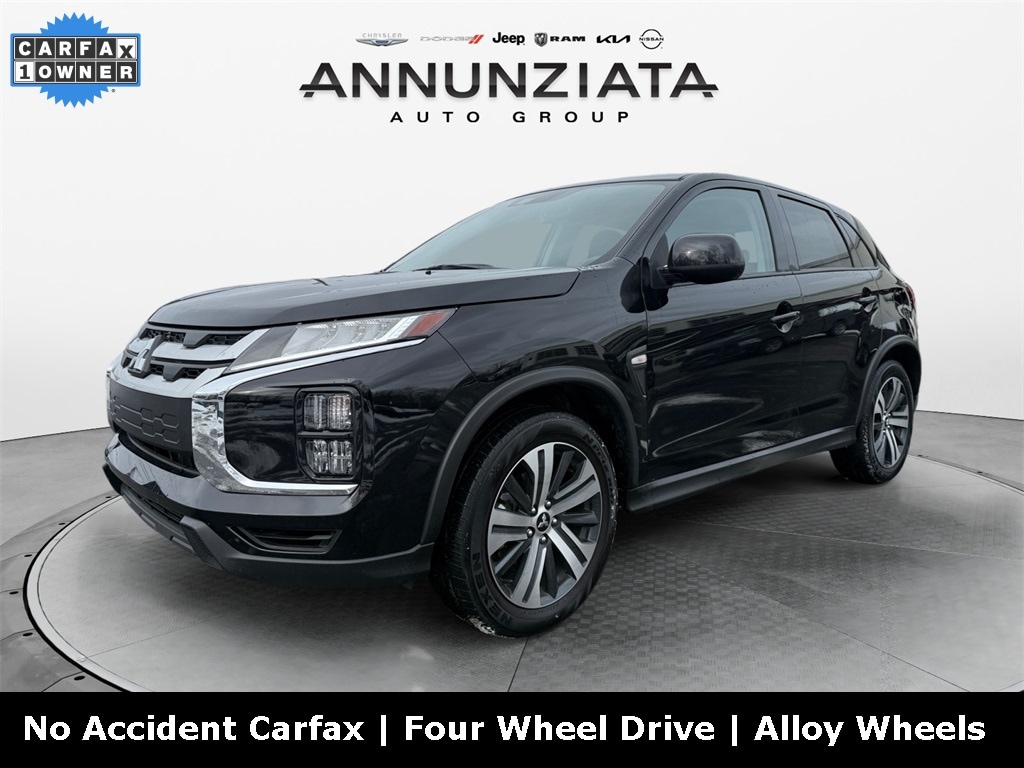 2024 Mitsubishi Outlander Sport ES's photo