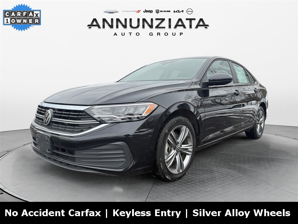 2024 Volkswagen Jetta SE's photo