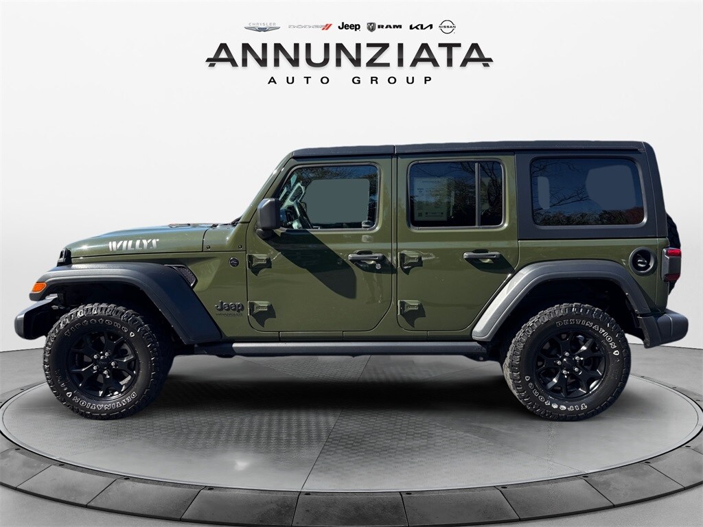 2021 Jeep Wrangler Unlimited Willys photo 2