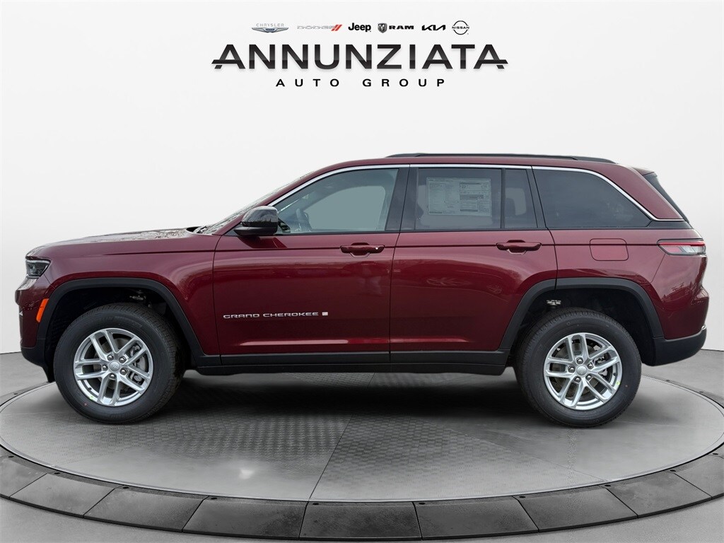 New 2025 Jeep Grand Cherokee Laredo X Sport Utility