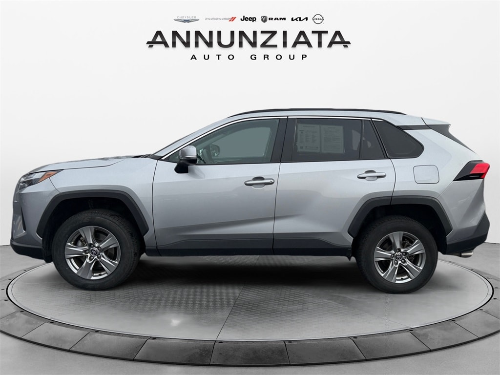 Used 2024 Toyota RAV4 XLE with VIN 2T3P1RFV4RW436622 for sale in Kansas City