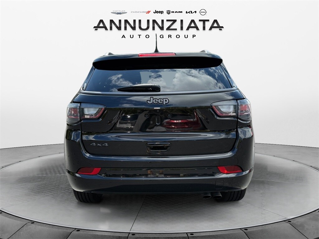 2022 Jeep Compass High Altitude photo 2