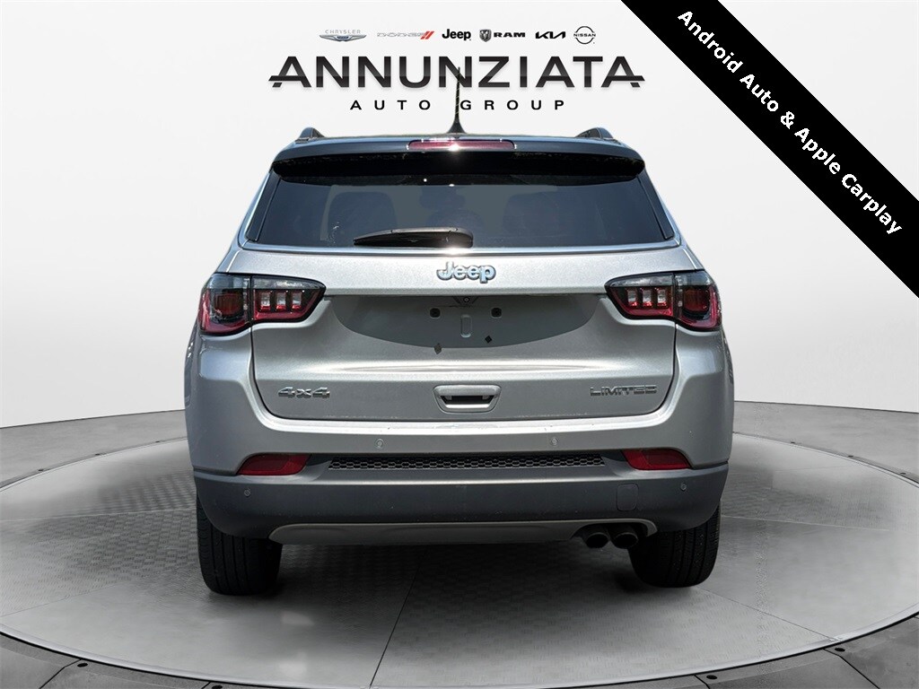 2022 Jeep Compass Limited photo 4
