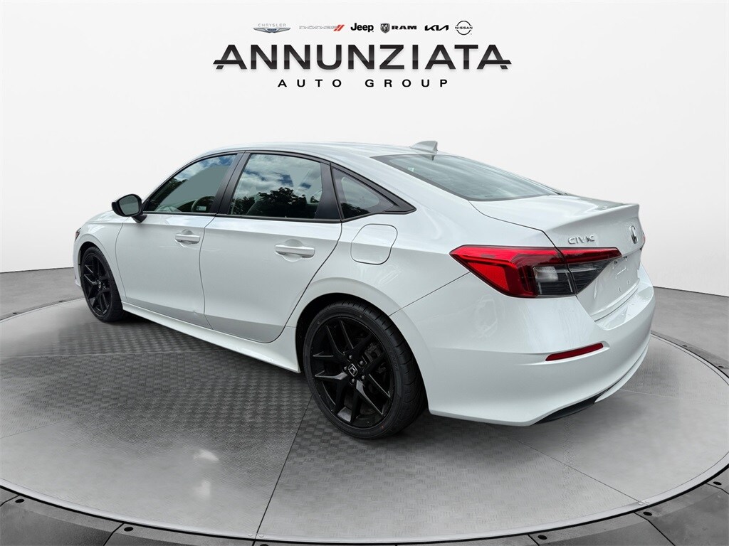 2022 Honda Civic Sport photo 3