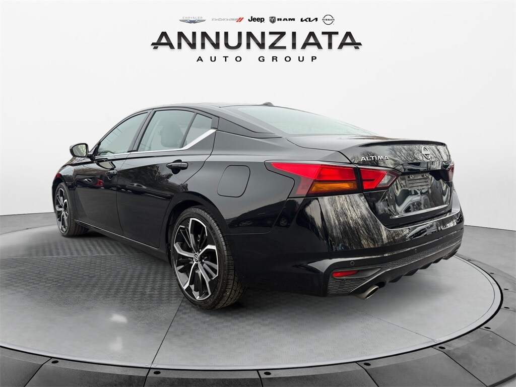 Used 2024 Nissan Altima 2.5 SR Sedan