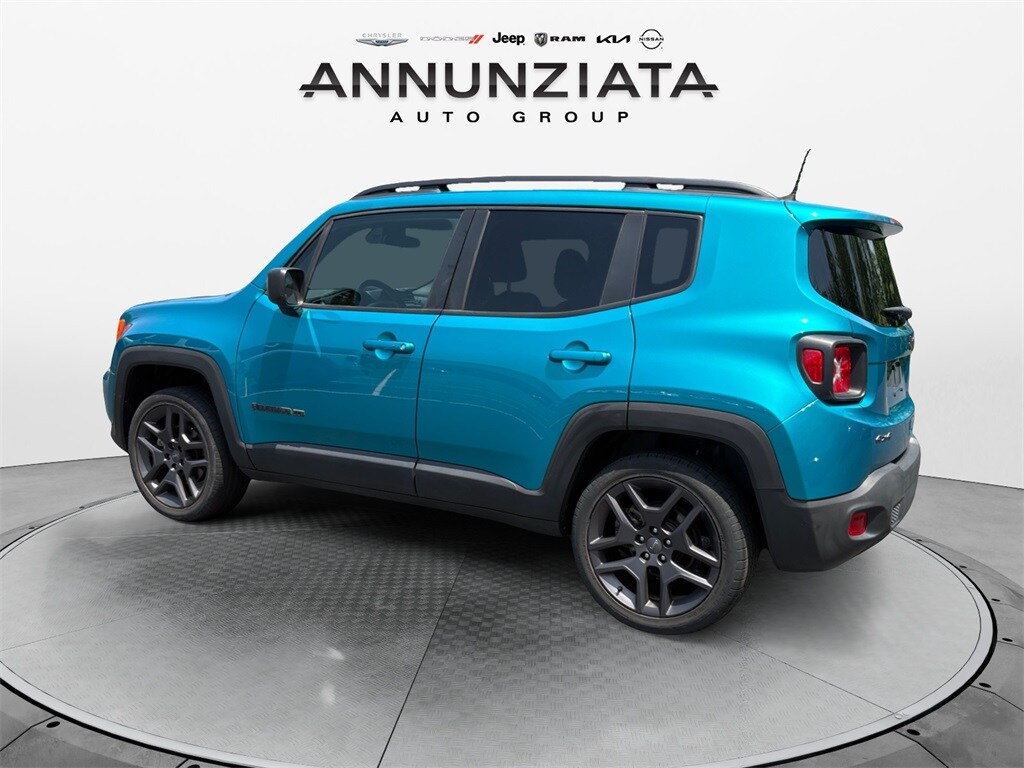 2021 Jeep Renegade Latitude photo 3