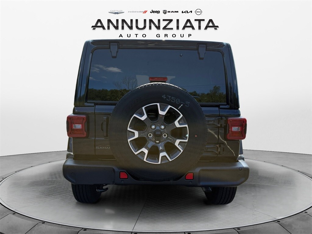 2025 Jeep Wrangler Sahara Sport photo 4