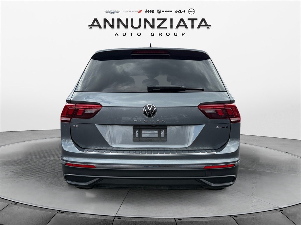 2023 Volkswagen Tiguan SE photo 4