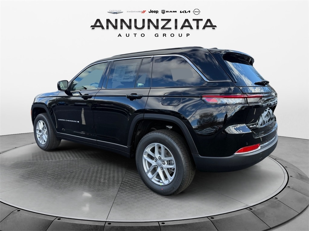 New 2025 Jeep Grand Cherokee Laredo X Sport Utility