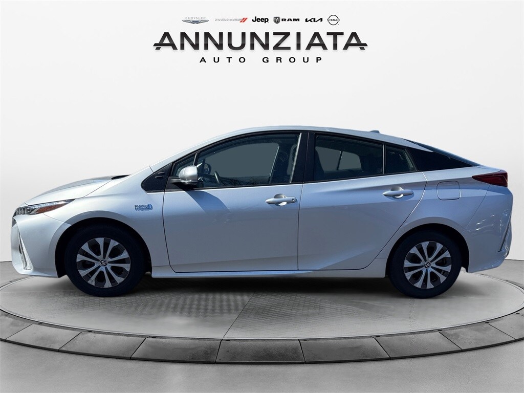 2022 Toyota Prius Prime photo 2