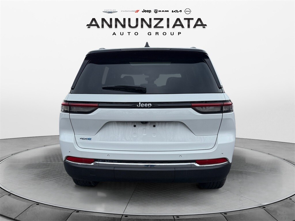 2022 Jeep Cherokee 4xe Sport photo 4