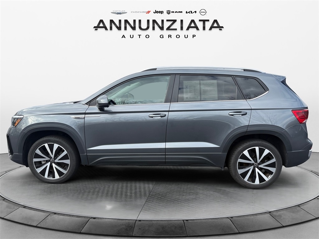 Used 2024 Volkswagen Taos 1.5T SE SUV