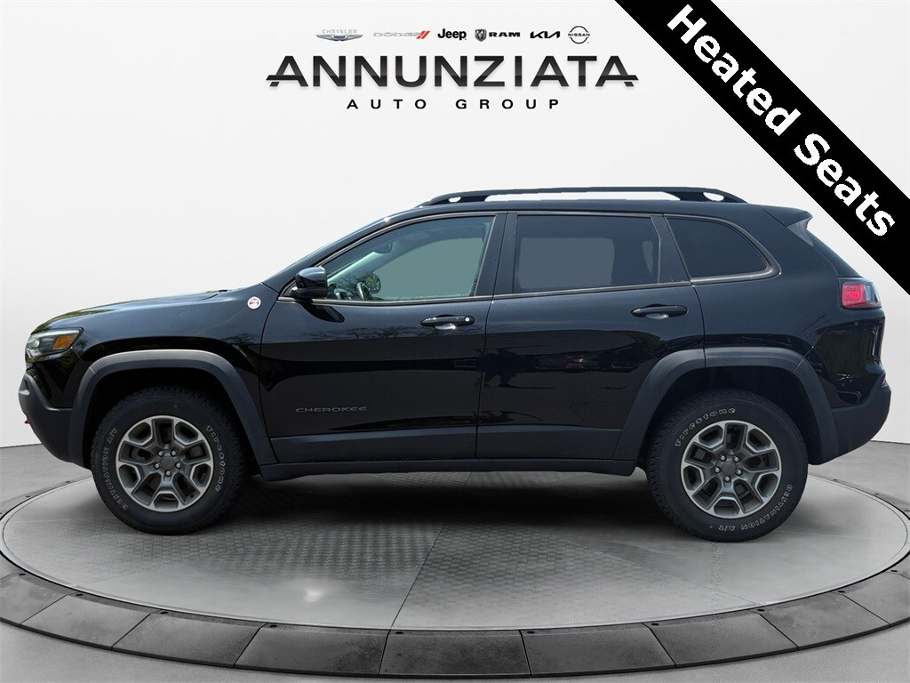 2022 Jeep Cherokee Trailhawk photo 2