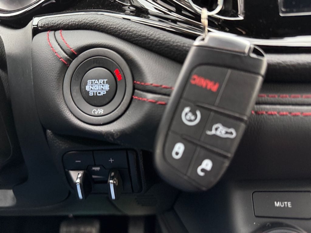 2025 Dodge Durango R/T - Photo 32