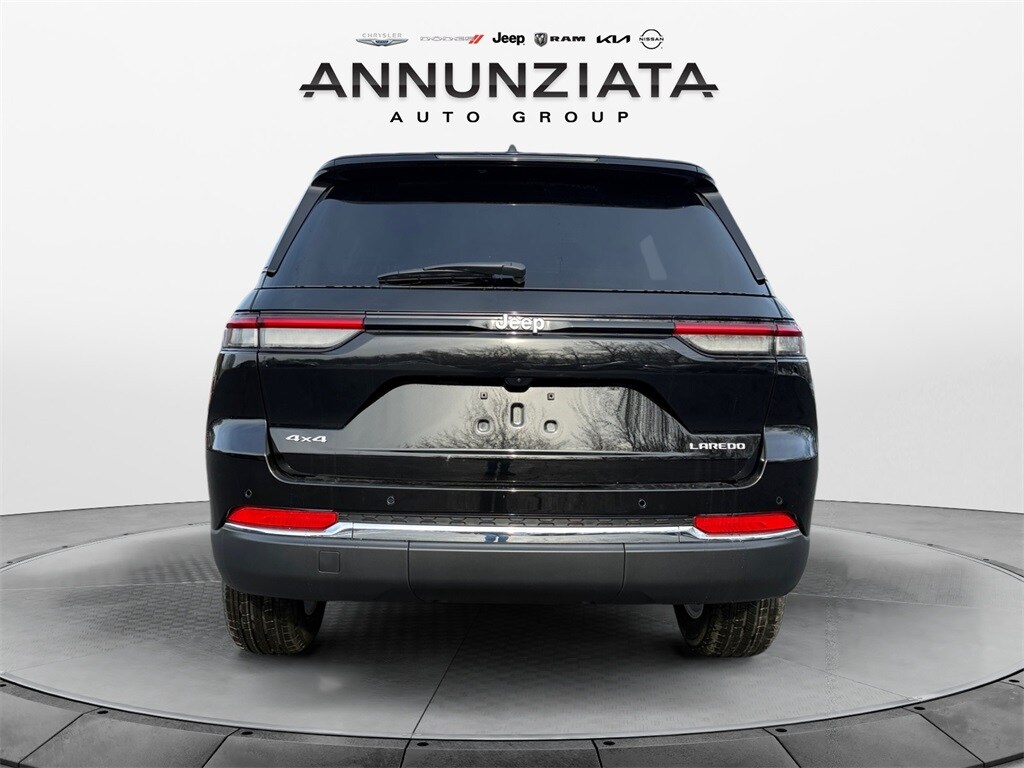 New 2025 Jeep Grand Cherokee Laredo X Sport Utility