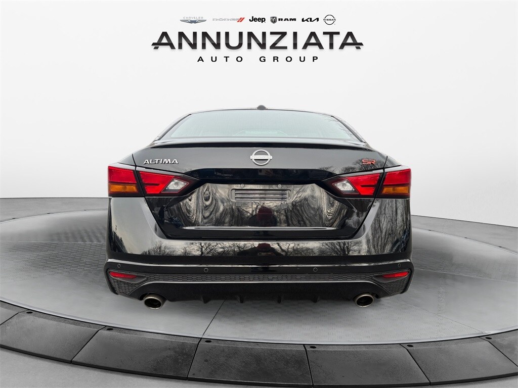 Used 2024 Nissan Altima 2.5 SR Sedan