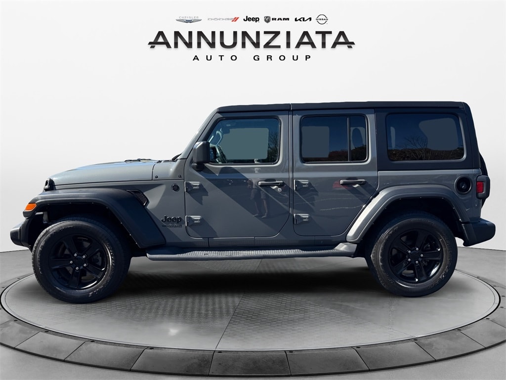 Used 2022 Jeep Wrangler Unlimited Sport Altitude SUV