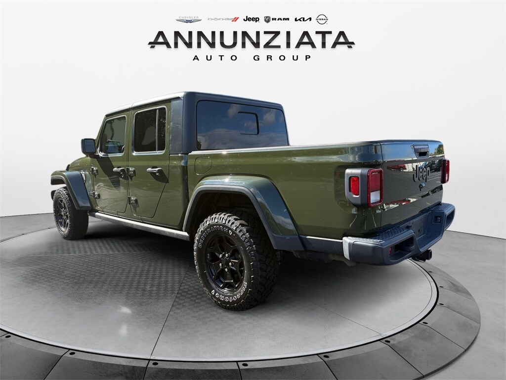 2021 Jeep Gladiator Willys photo 3