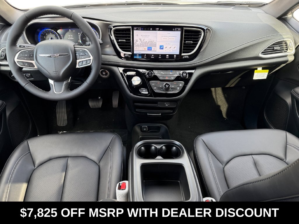 2026 Chrysler Pacifica Select - Photo 10