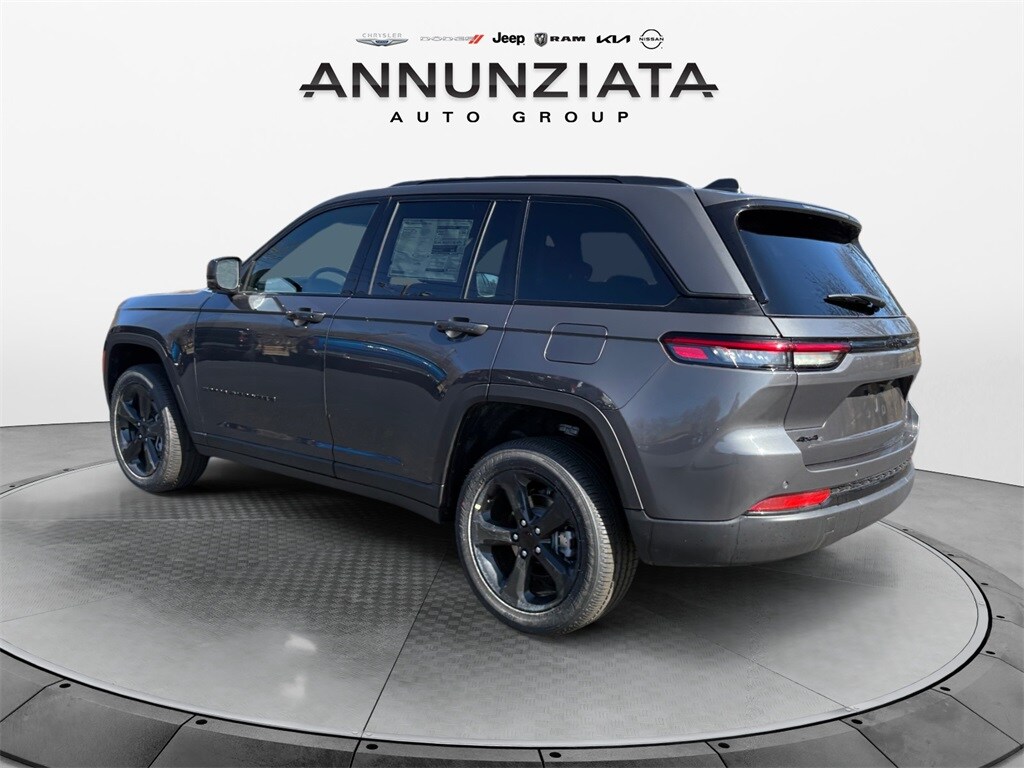 2025 Jeep Grand Cherokee Altitude X photo 3