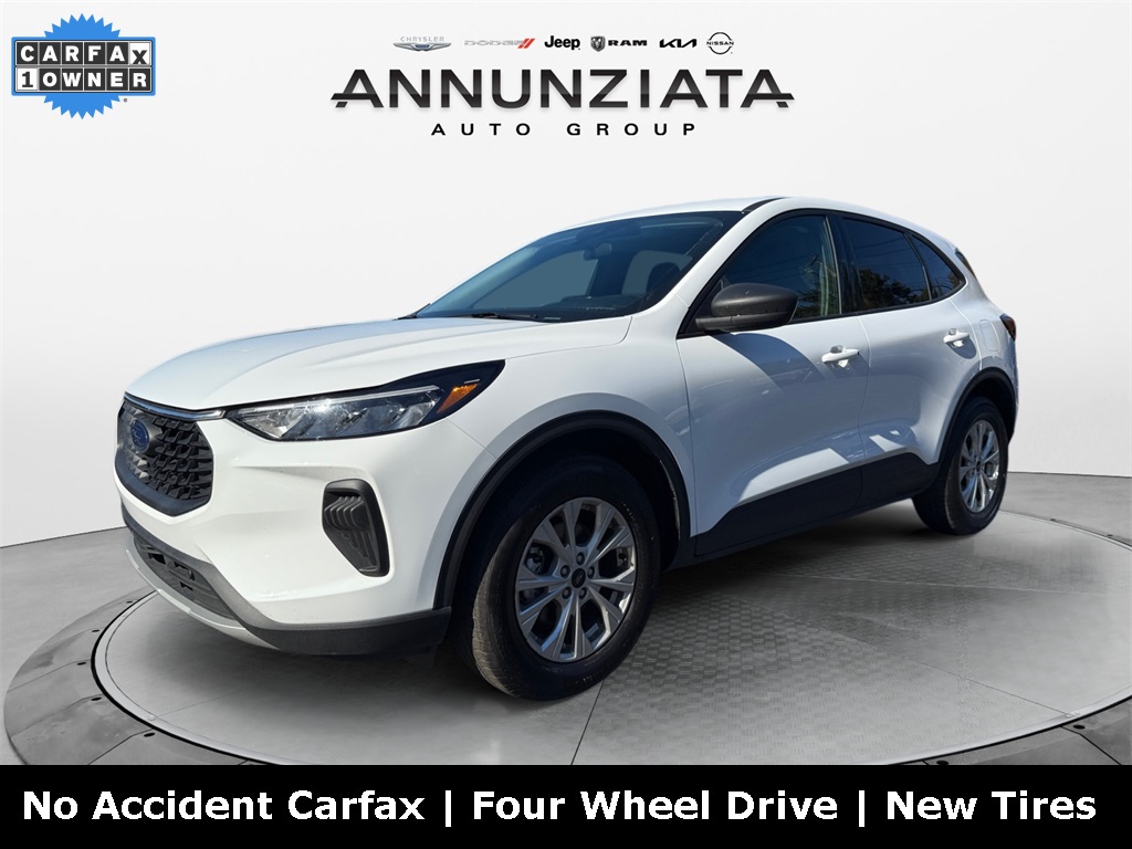 2025 Ford Escape Active's photo